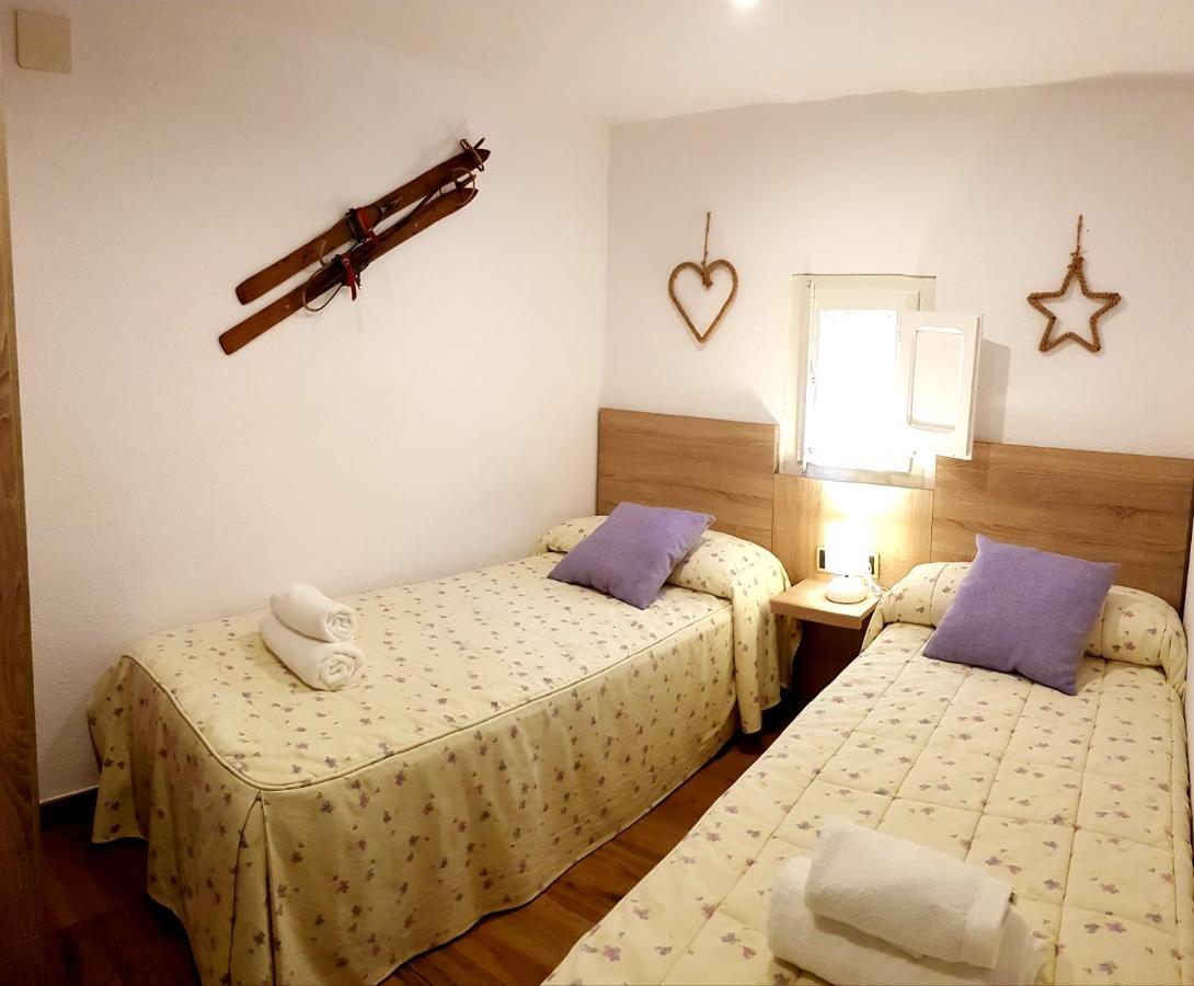 4Llars Villa Beget Bagian luar foto